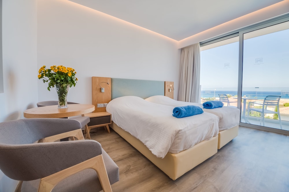 protaras plaza hotel