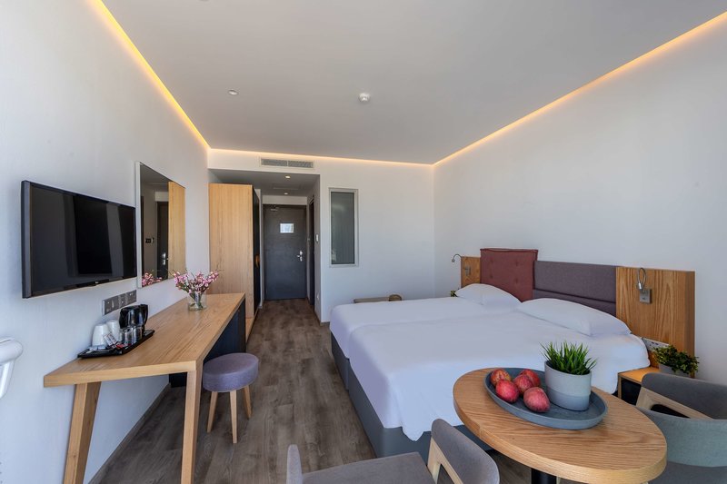 protaras plaza hotel