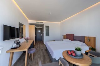 protaras plaza hotel