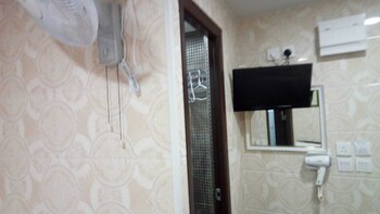 new london hostel