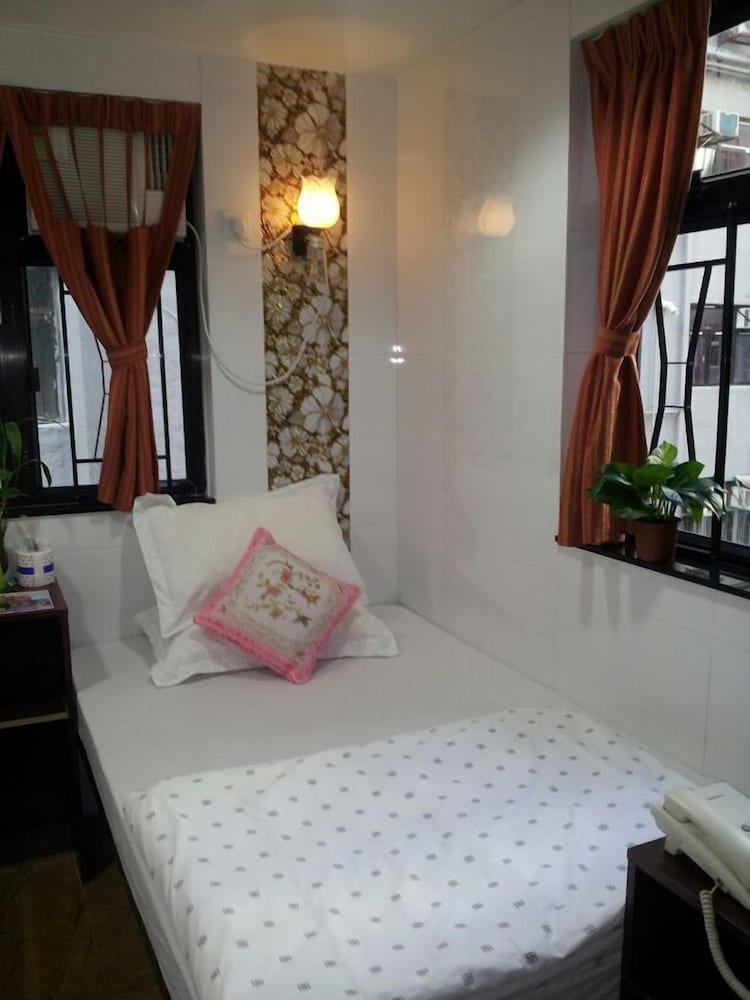 new london hostel