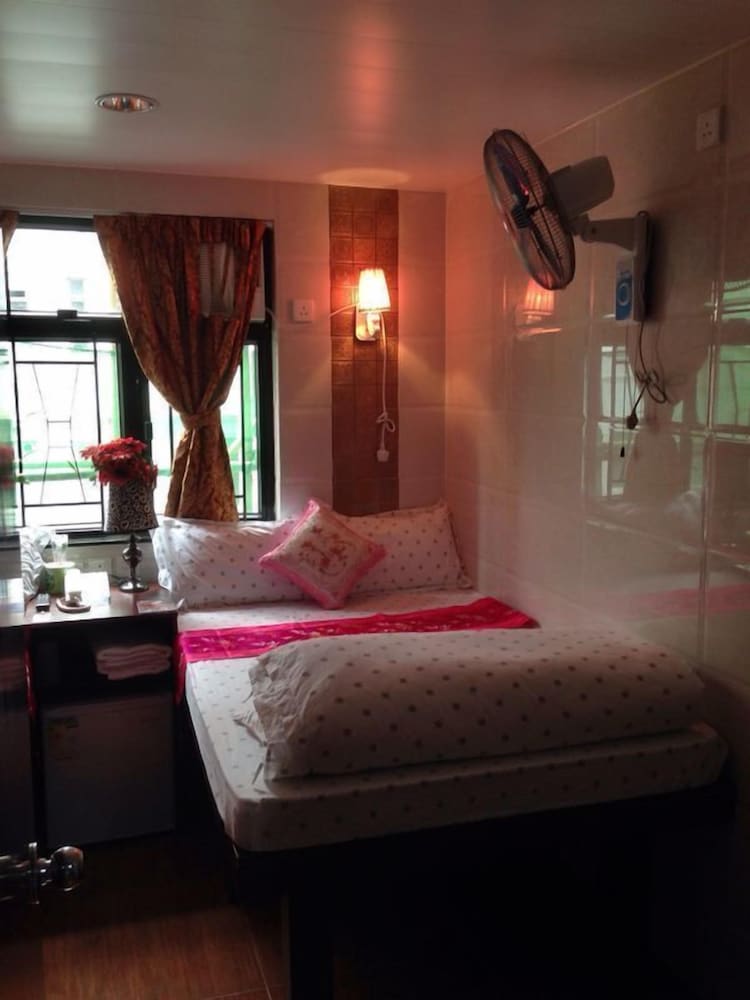 new london hostel