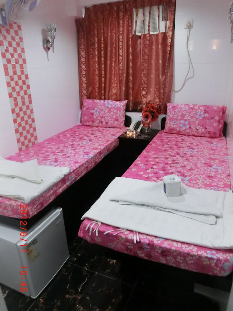 new london hostel