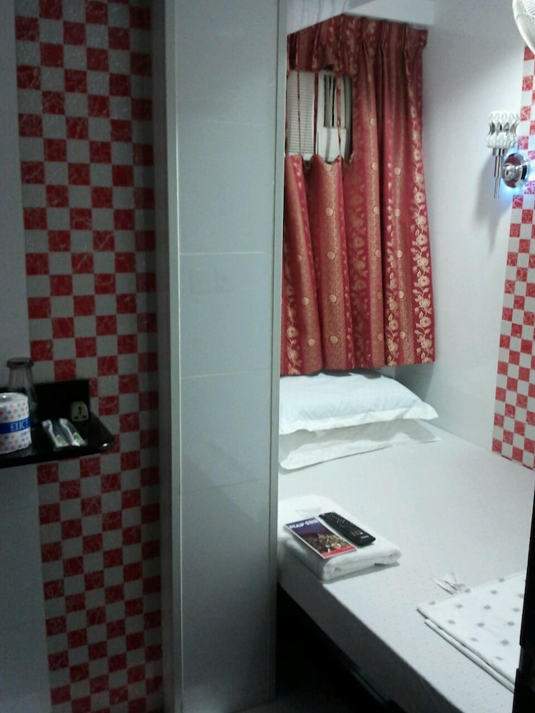new london hostel
