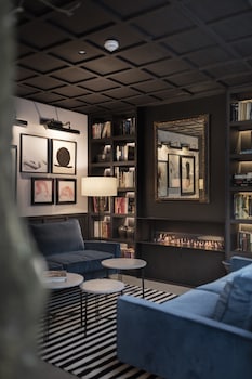 yurbban ramblas boutique hotel