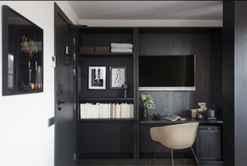 yurbban ramblas boutique hotel