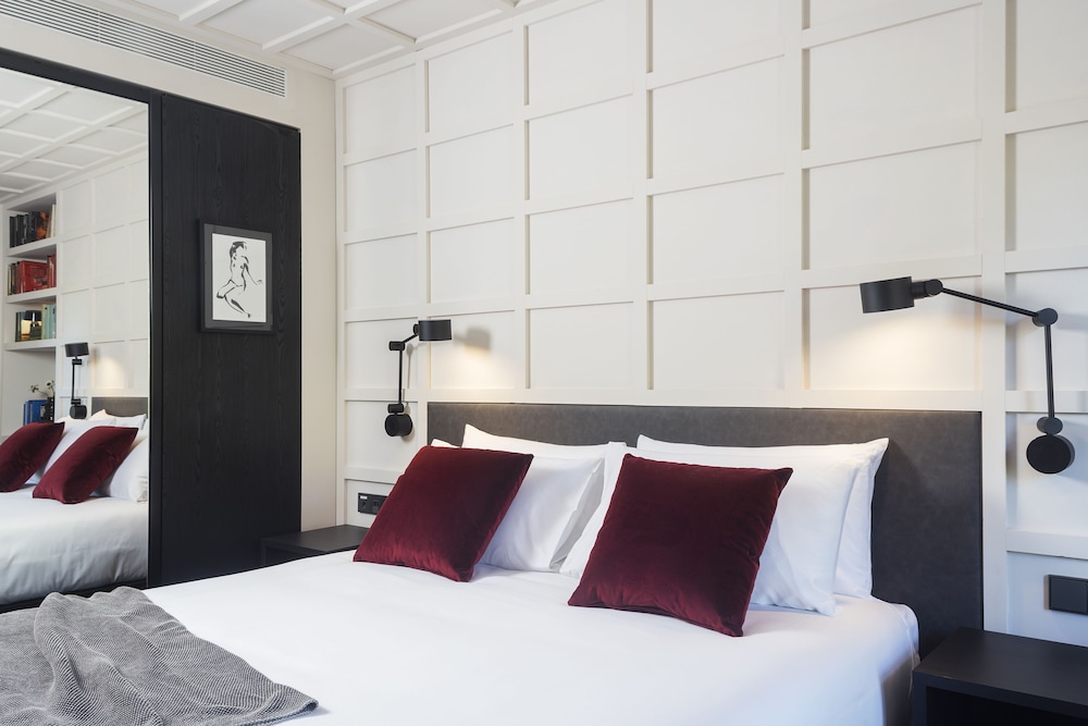 yurbban ramblas boutique hotel