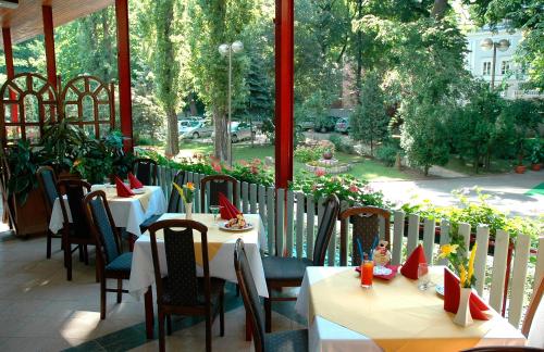 hotel benczur