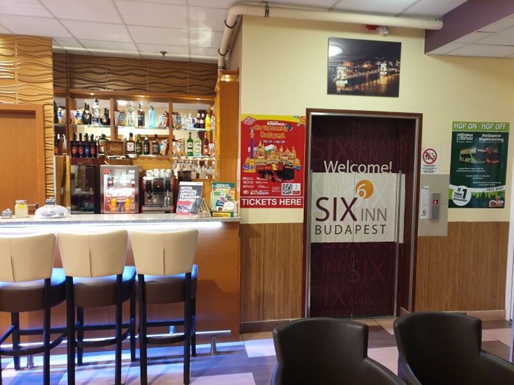 six inn hotel