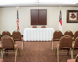 Comfort Suites Regency Park,Cary>>Apex,3 star