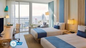 Holiday Inn Pattaya By Ihg,Chon Buri>>Bang Lamung,5 star