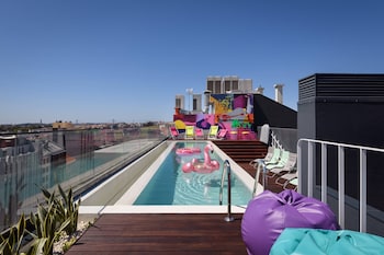 moxy lisbon city