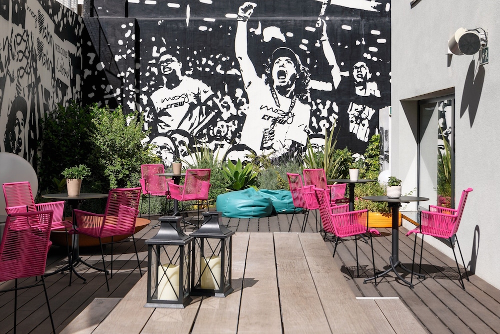 moxy lisbon city
