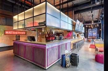 moxy lisbon city