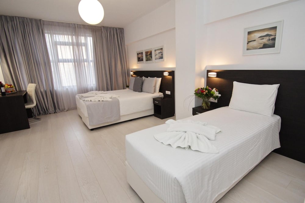 boss boutique athens