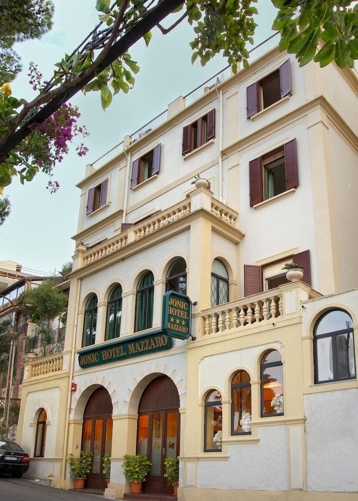 jonic hotel mazzaro