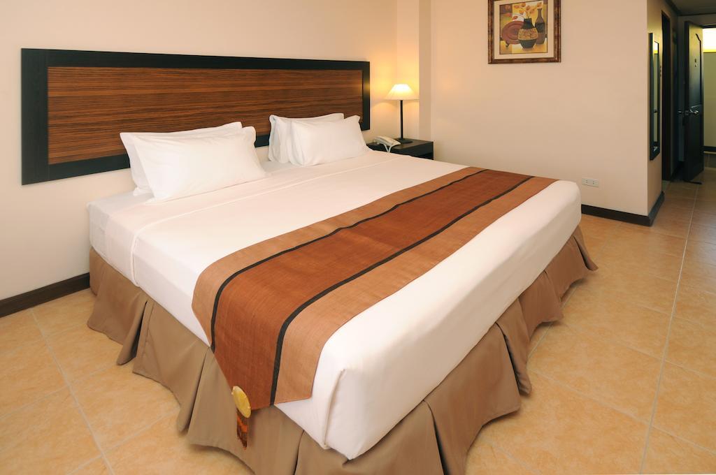 hotel tropika