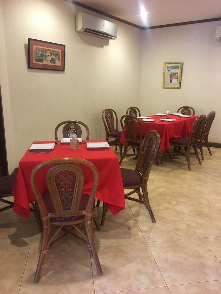 hotel tropika