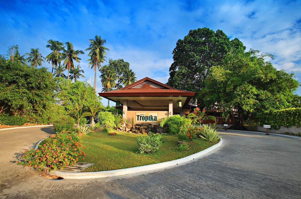 hotel tropika