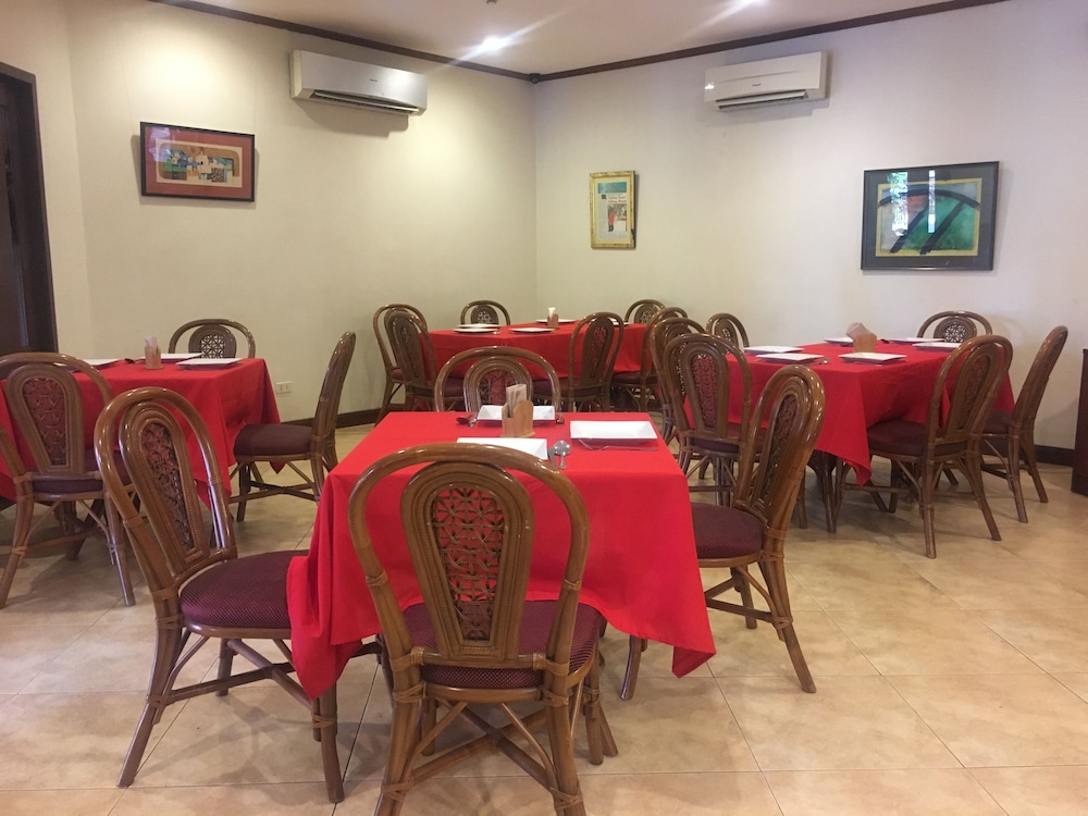 hotel tropika