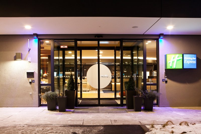 holiday inn express munich olympiapark an ihg hotel