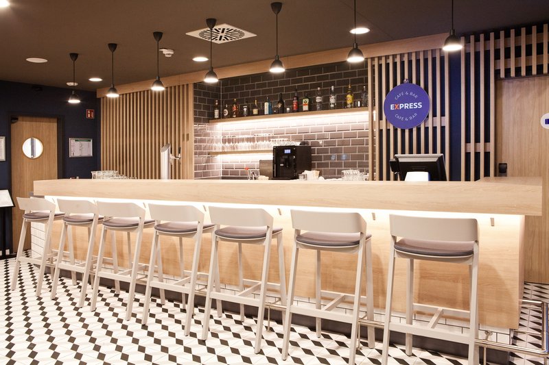 holiday inn express munich olympiapark an ihg hotel