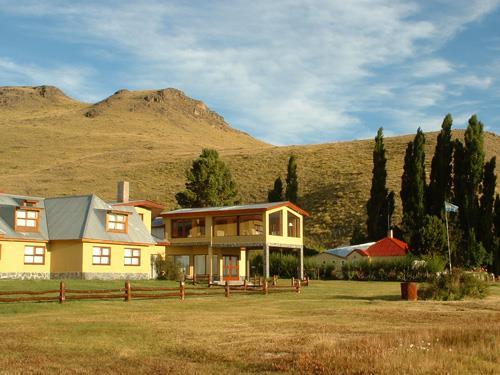 Estancia La Quinta,El Chalten>>El Calafate,3 star