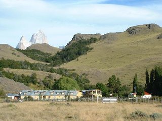 Estancia La Quinta,El Chalten>>El Calafate,3 star