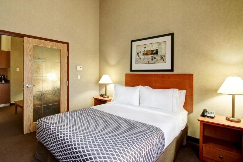 clarion pointe