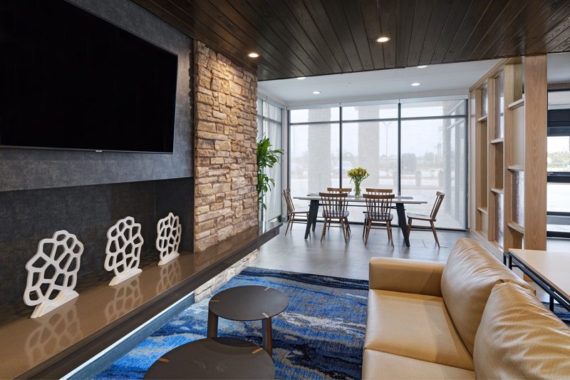 fairfield inn and suites by marriott waller