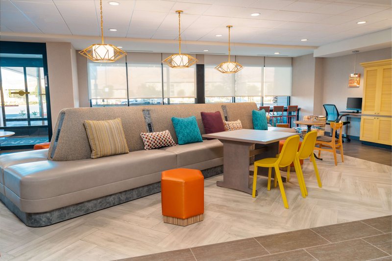 home2 suites by hilton corona