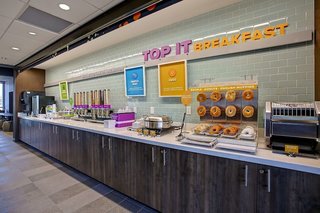 tru by hilton monroe