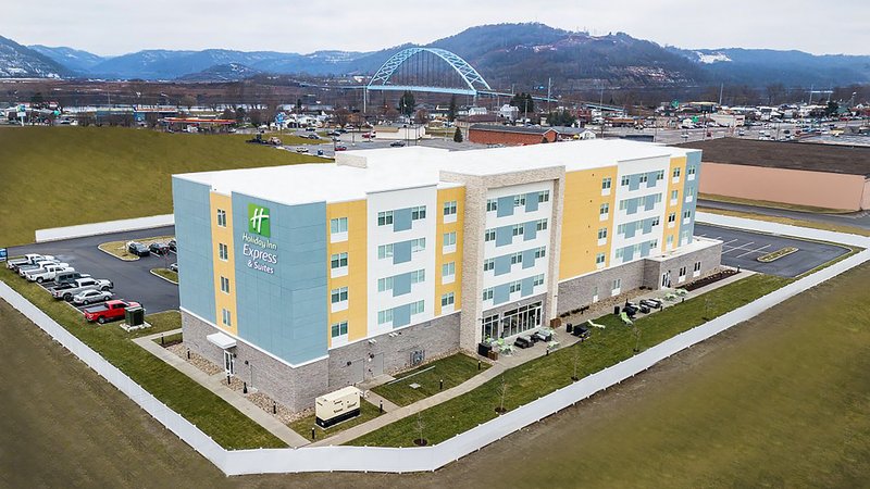 Holiday Inn Express & Suites Moundsville, An Ihg Hotel