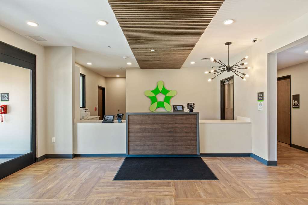 Extended Stay America Premier Suites Tampa Fairgrounds Casin,Tampa>>Dover,2.5 star