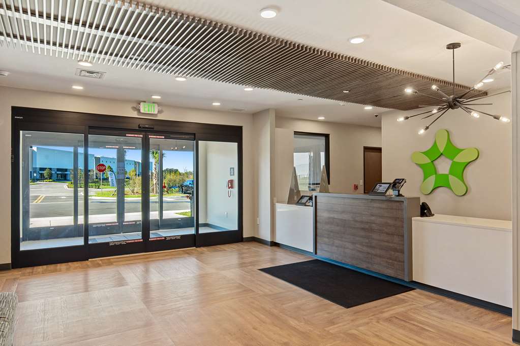 Extended Stay America Premier Suites Tampa Fairgrounds Casin,Tampa>>Dover,2.5 star