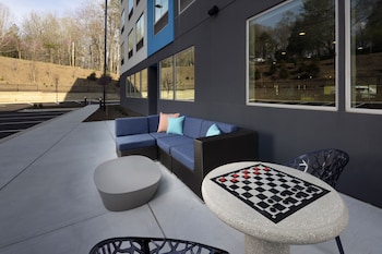 tru by hilton asheville blue ridge parkway