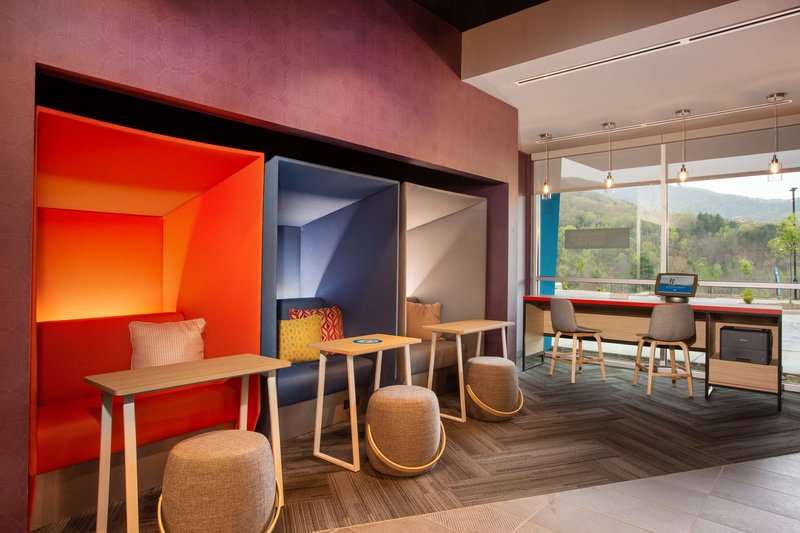 tru by hilton asheville blue ridge parkway