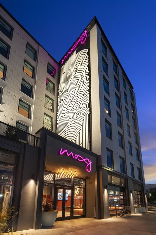 moxy oakland downtown