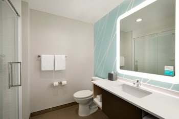 avid hotels denver airport area an ihg hotel