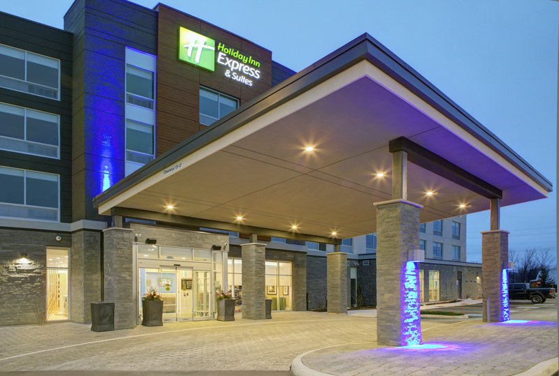 Holiday Inn Express & Suites Collingwood, An Ihg Hotel