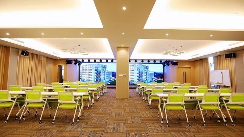 holiday inn shanghai dishui lake an ihg hotel