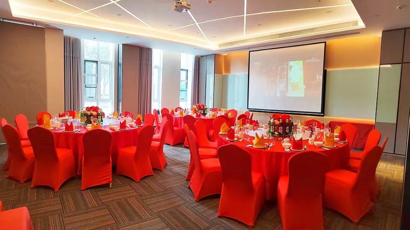 holiday inn shanghai dishui lake an ihg hotel