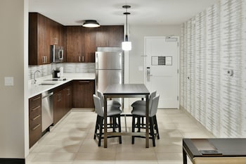 residence inn by marriott eau claire