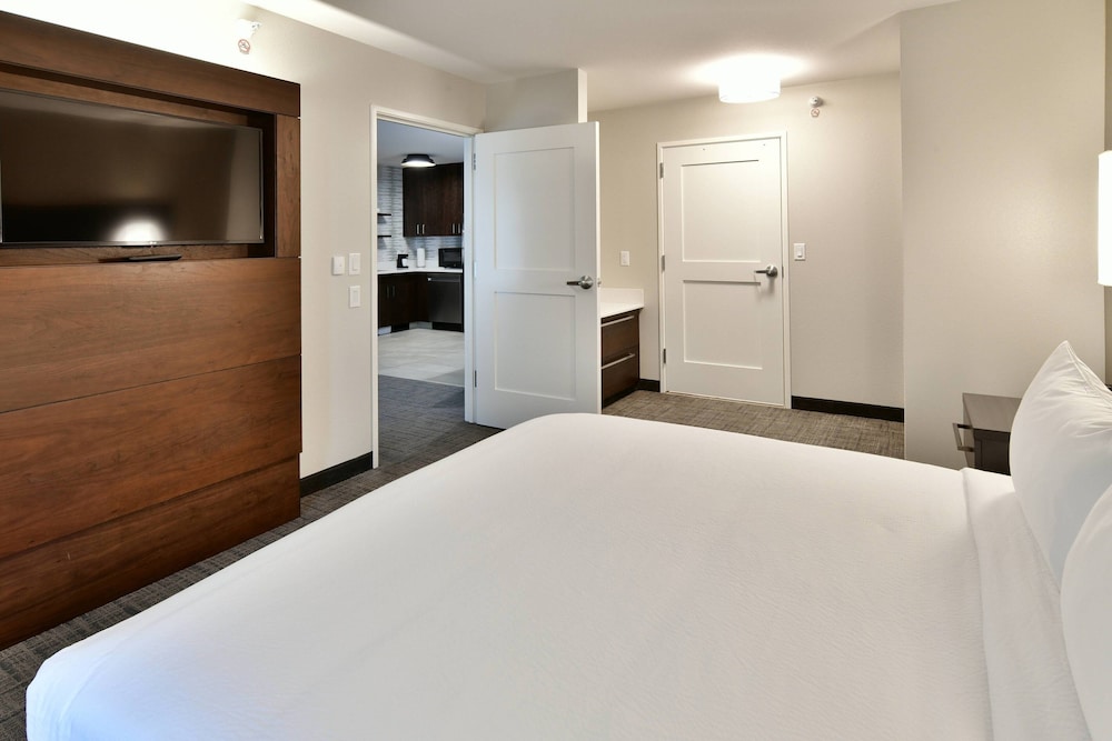 residence inn by marriott eau claire