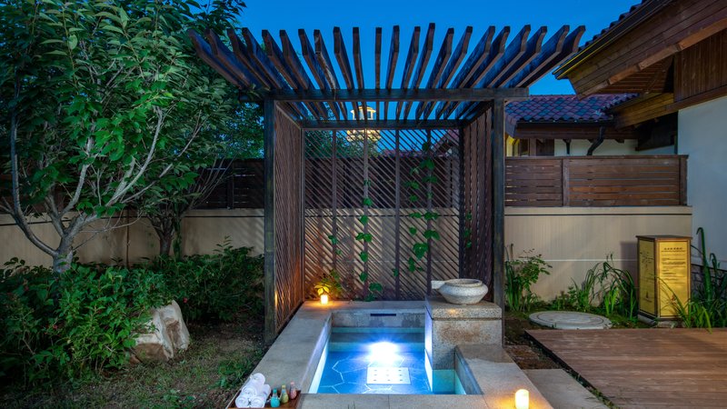 holiday inn dalian hot spring an ihg hotel