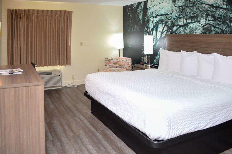 clarion pointe savannah gateway i 95