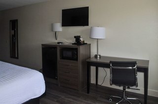 clarion pointe savannah gateway i 95