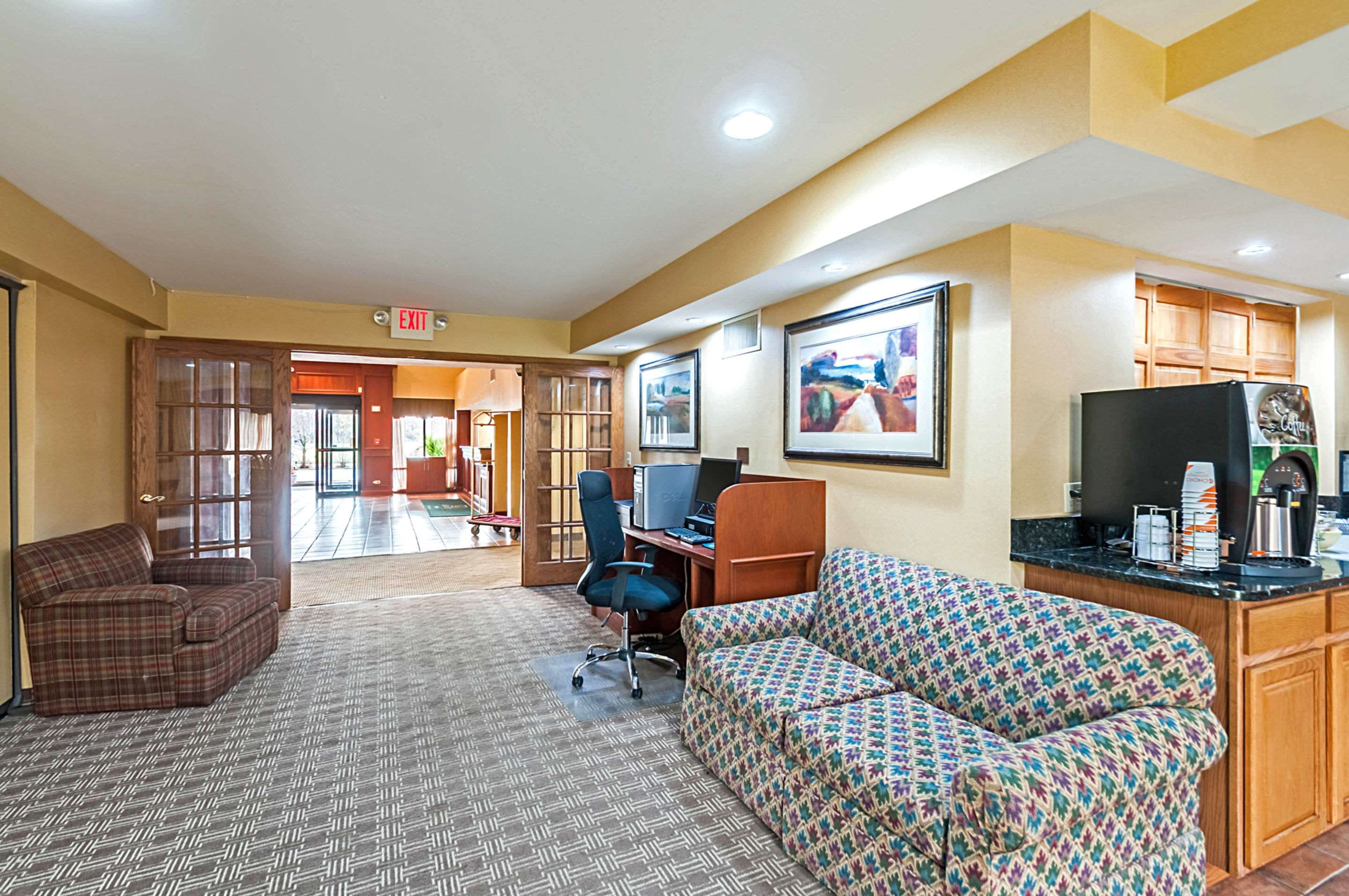 red roof inn and suites chestertown