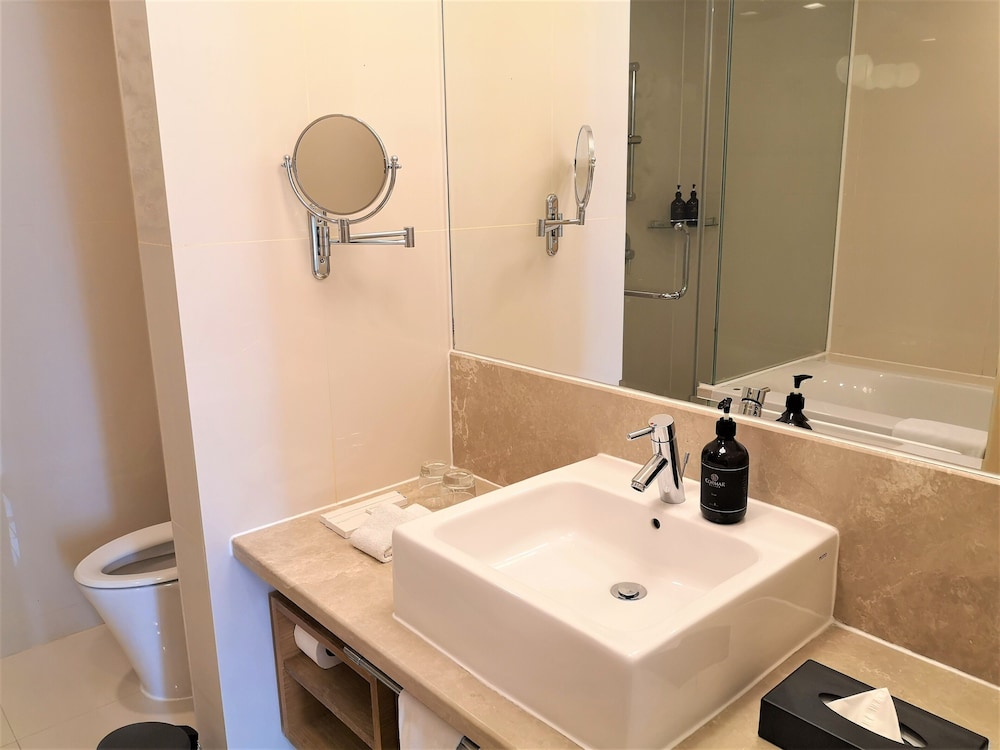 cormar suites