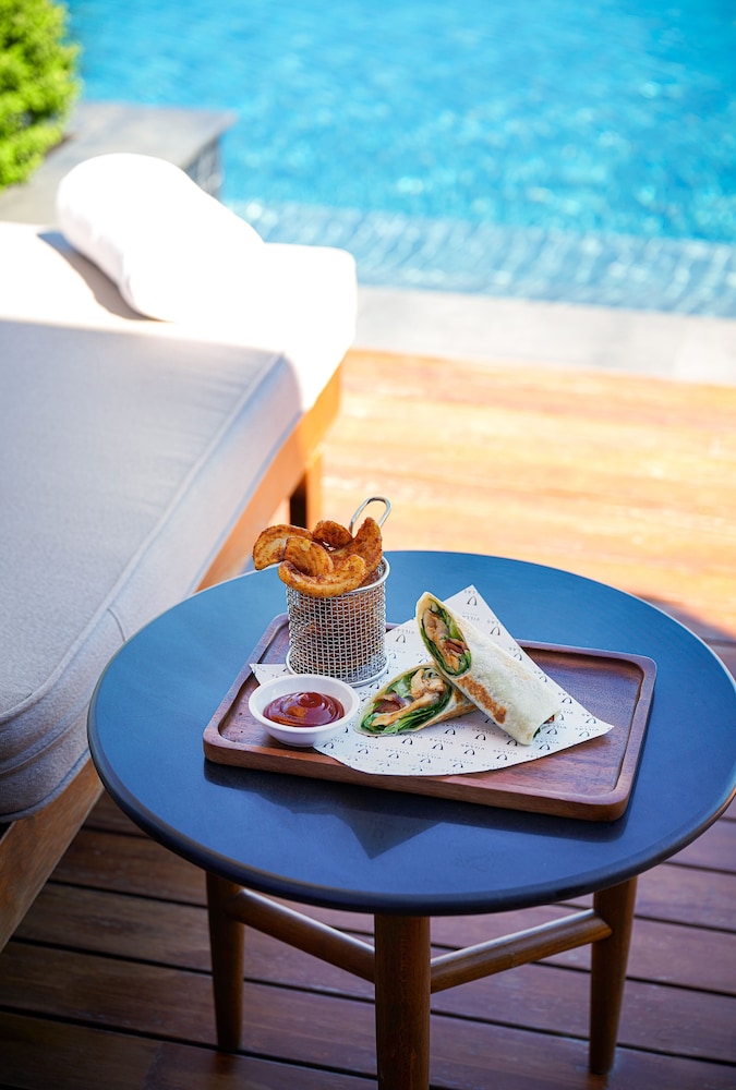 v villas phuket mgallery